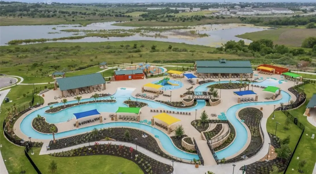 Sunfield community pool and lazy river